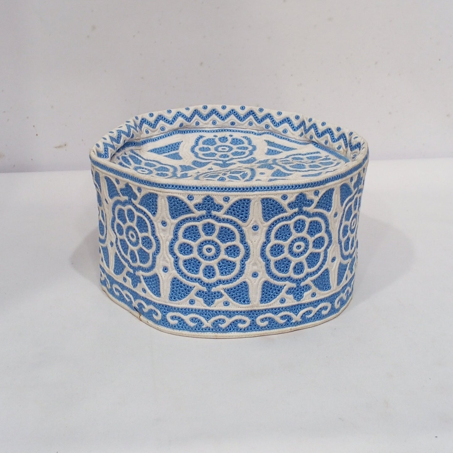 Omani Cap – Premium Traditional Style